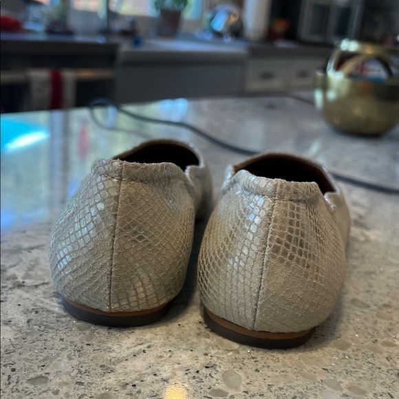 Corso Como Corso Como Gold and Silver Ballet Flats & Loafers Size 6.5 - Picture 4 of 6